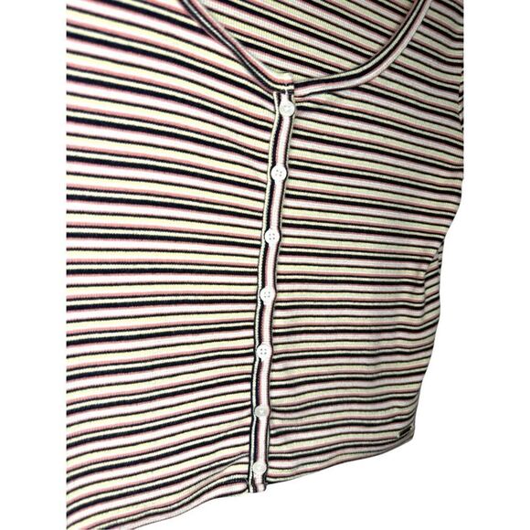 Hollister Women’s Medium Baby Tee Striped Button Cropped 90s Inspired - Picture 2 of 5